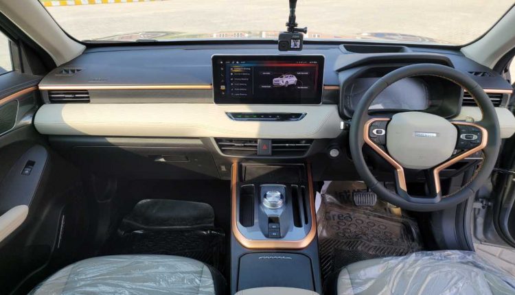 Haval Jolion Interior - PakWheels Blog