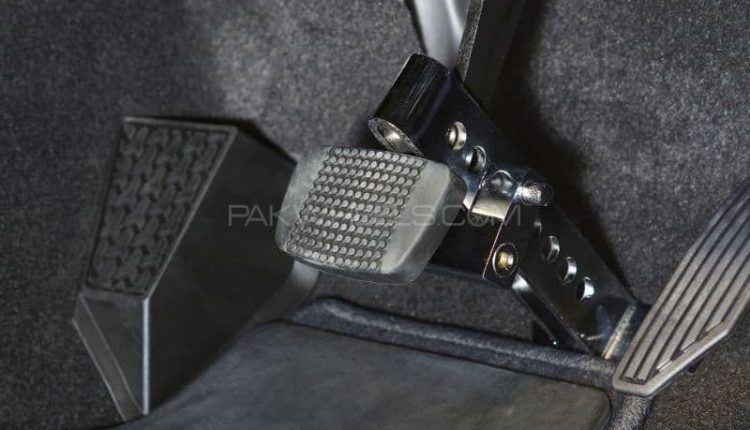 anti-theft-pedal-metal-lock-8-holes-clutch-lock-accelerator-lock-keys-58984758
