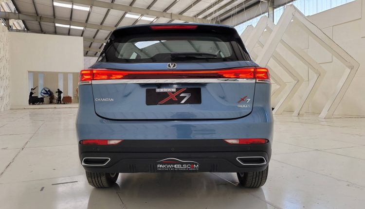 Oshan X&7 Rear Profile