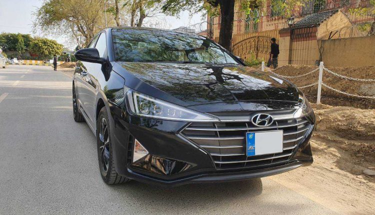 Hyundai Elantra Review