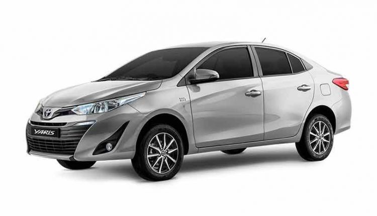 Toyota_Yaris_Front_Right_Angled