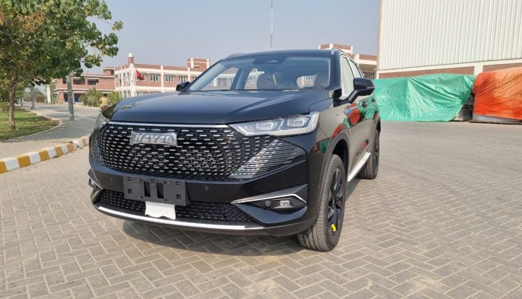 Haval H Hev Vs Corolla Cross A Hybrid Faceoff Pakwheels Blog