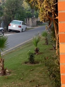Car tyre theft in DHA Lahore 