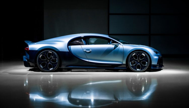 01 BUGATTI_CHIRON-Profilee