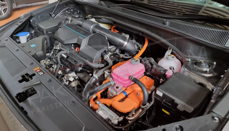 Hyundai Santa Fe engine