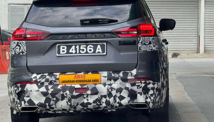 2024-Proton-X70-spied-4-1200×801