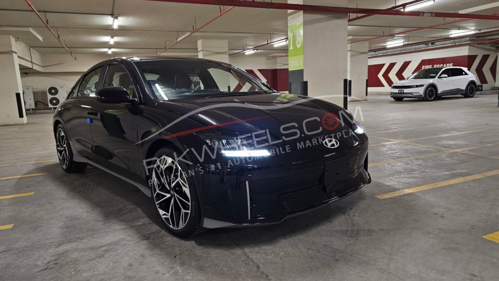 IONIQ 6