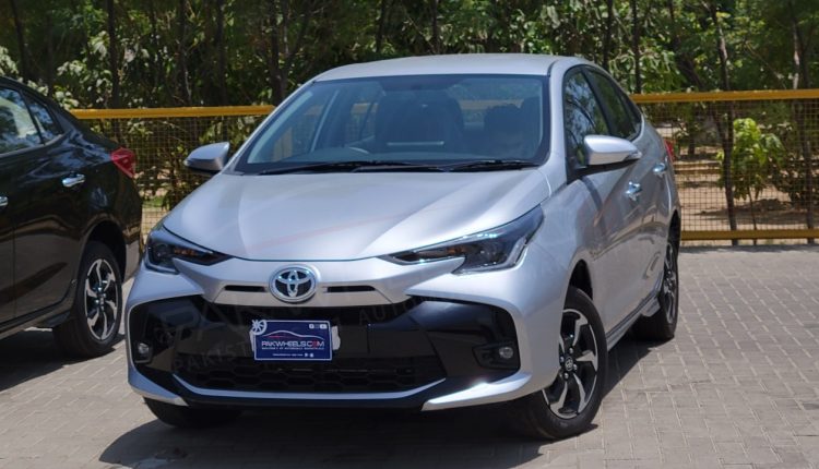 Toyota Yaris facelift photos