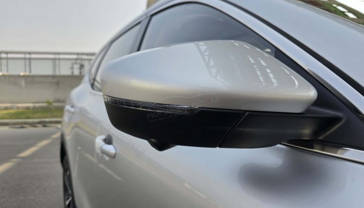 Locally Assembled MG HS PHEV exterior