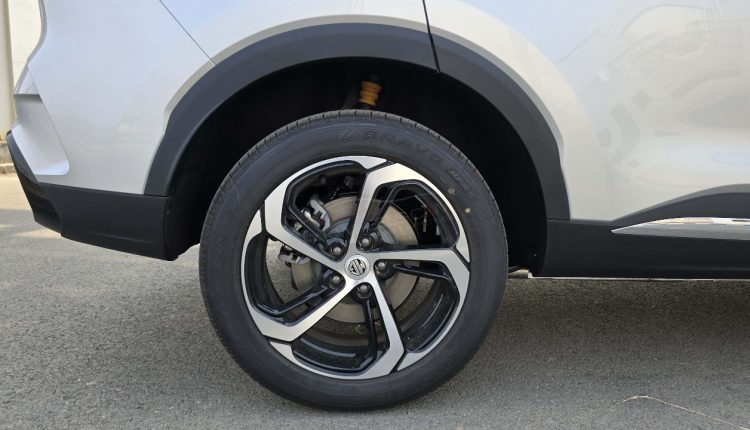Locally Assembled MG HS PHEV exterior