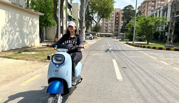 Road Rules for Female Scooter Riders