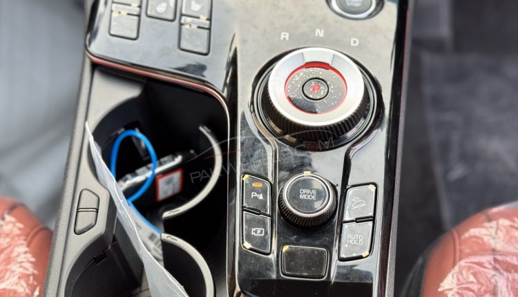 New Kia Sportage in Pakistan interior