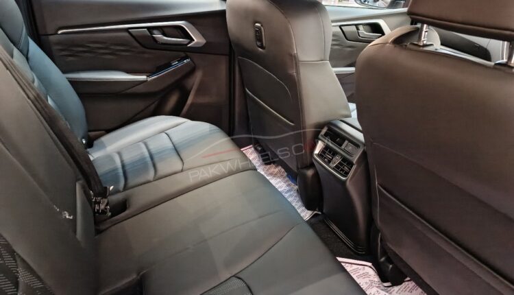 Isuzu D-Max Auto Plus