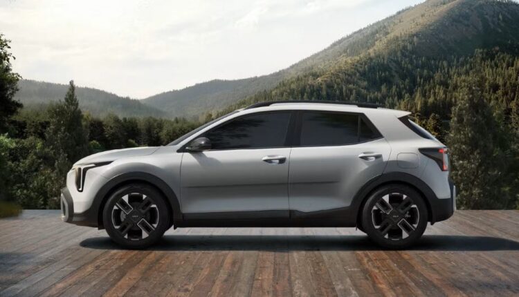 KIA stonic revealed, will it come to Pakistan?